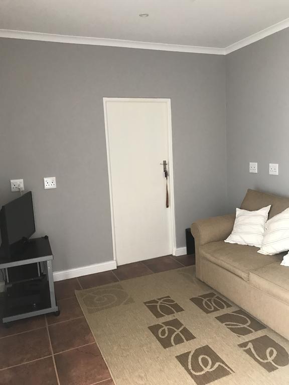 Waterryk Eco Guest Farm Apartment สติลบาย ภายนอก รูปภาพ